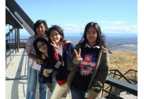 4 สาวกับวิวสวยๆ ที่ Christchurch Gondola